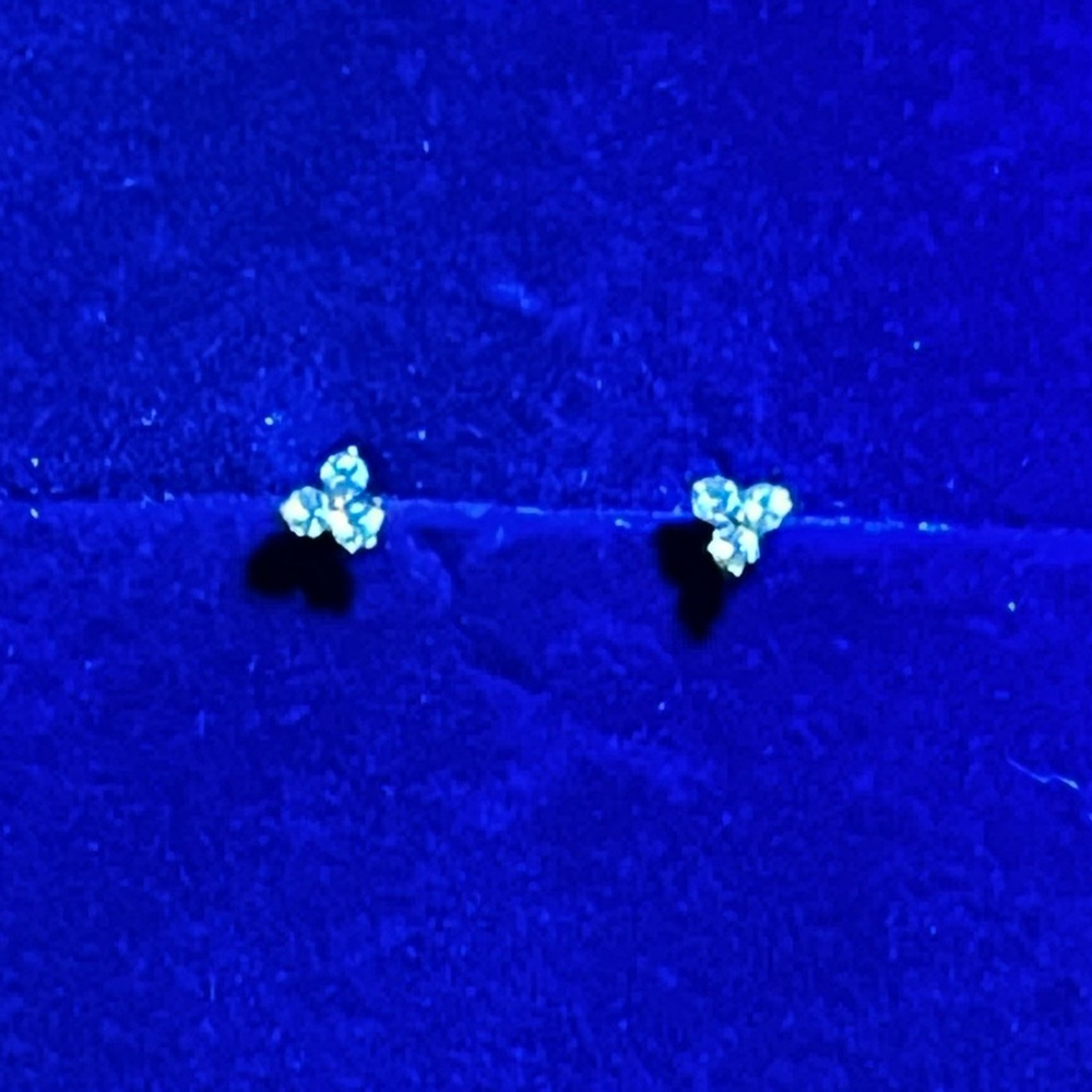 Maison Miru Crystal Three Stone Nap Earrings